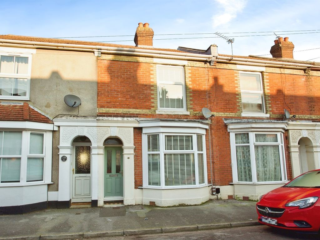 3 bed terraced house for sale in Percy Road, Gosport PO12, £240,000