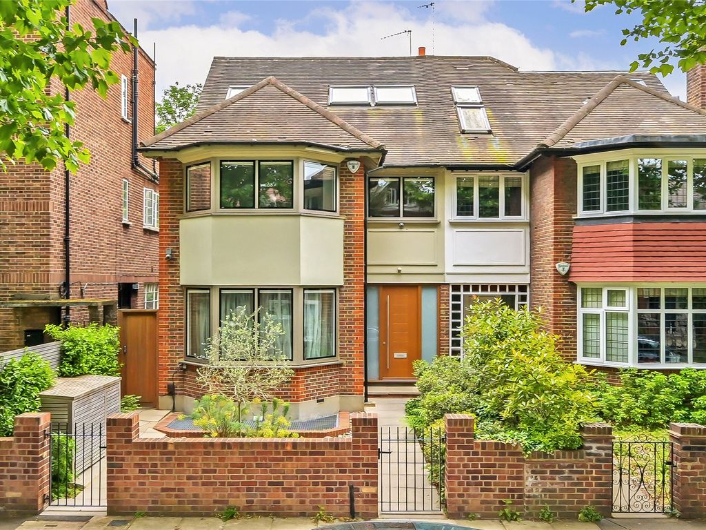 5 bed semidetached house for sale in Barrowgate Road, Chiswick, London