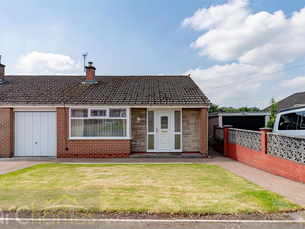 3 bed semidetached bungalow for sale in Cromer Drive, Atherton