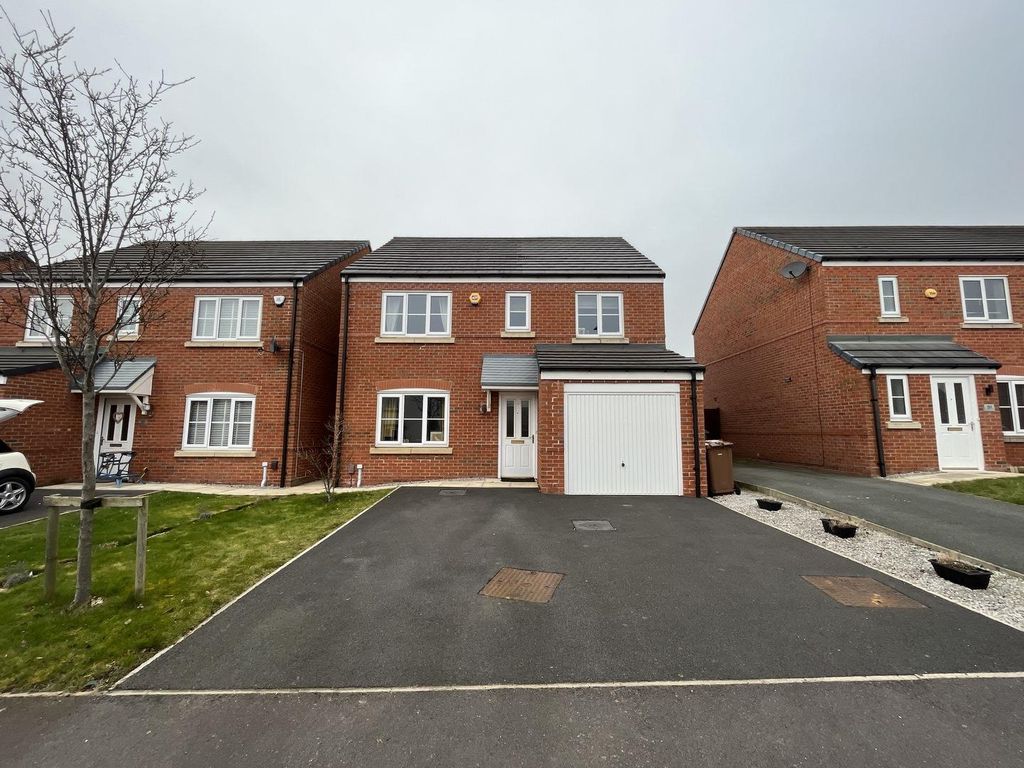 4 bed detached house for sale in Garston Crescent, NewtonLeWillows