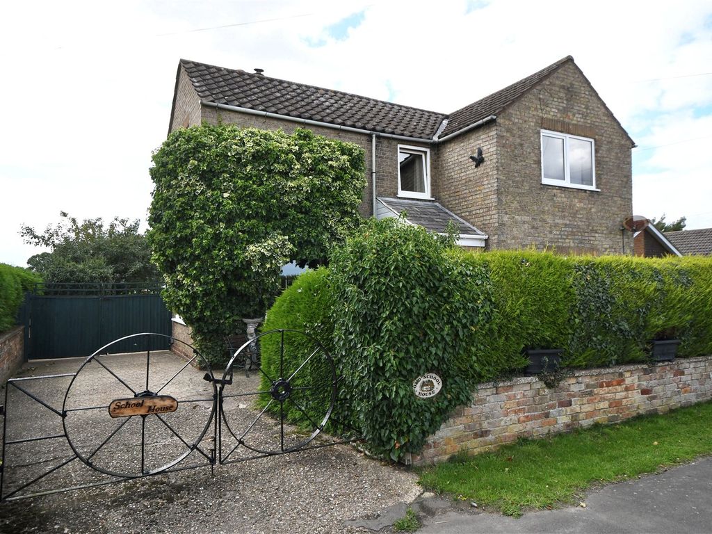 3 bed detached house for sale in Ferry Road, Southrey, Lincoln