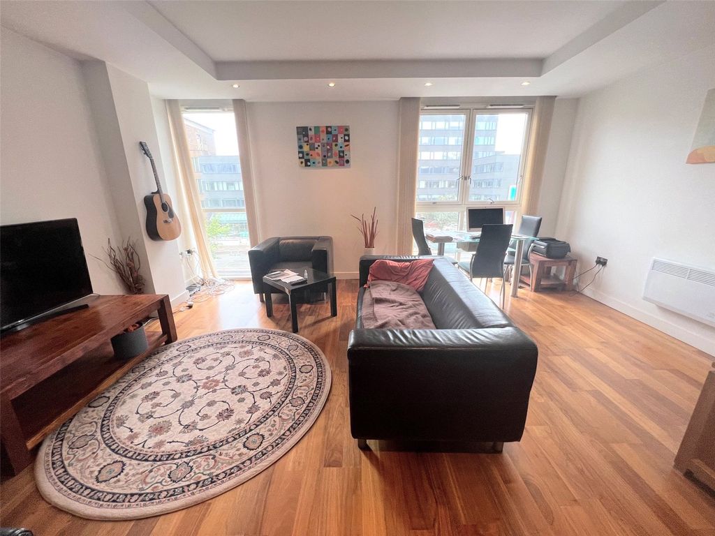 1 bed flat for sale in Admiral House, 3842 Newport Road, Cardiff