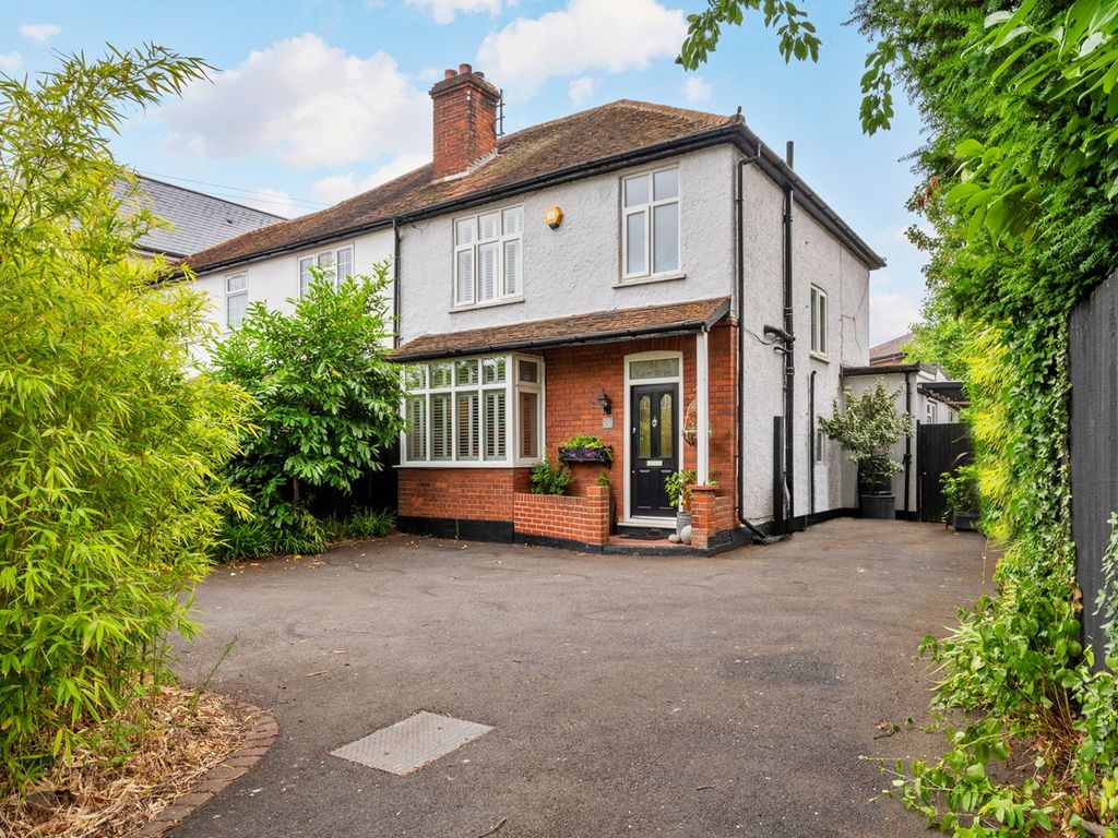 3 bed semidetached house for sale in Baker Street, Weybridge KT13 Zoopla