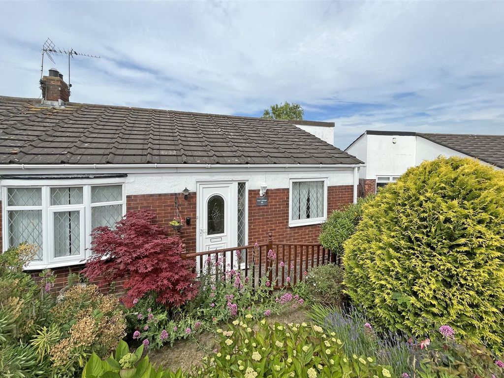 2 bed semidetached bungalow for sale in Wenfro, Abergele, Conwy LL22