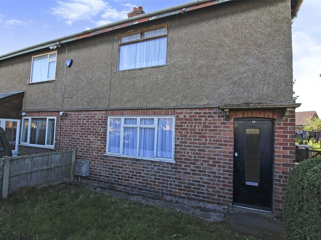 3 bed semidetached house for sale in Cross Street, Bilsthorpe, Newark