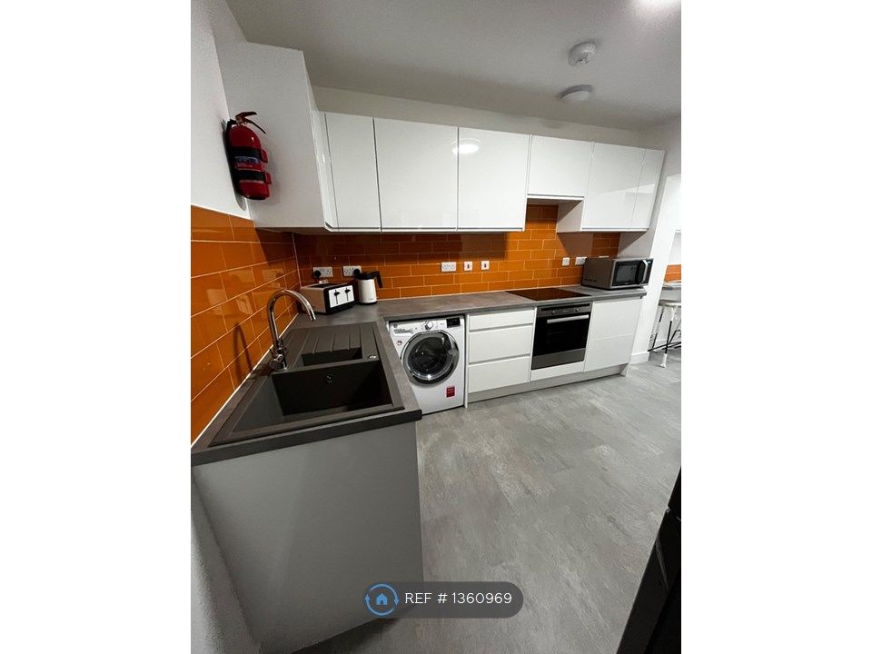 Room to rent in Castlemaine Avenue, Gillingham ME7 Zoopla