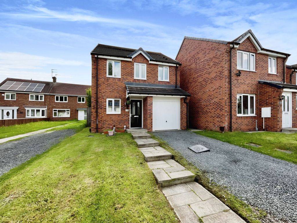 3 bed detached house for sale in Fairbairn Road, Peterlee SR8 Zoopla
