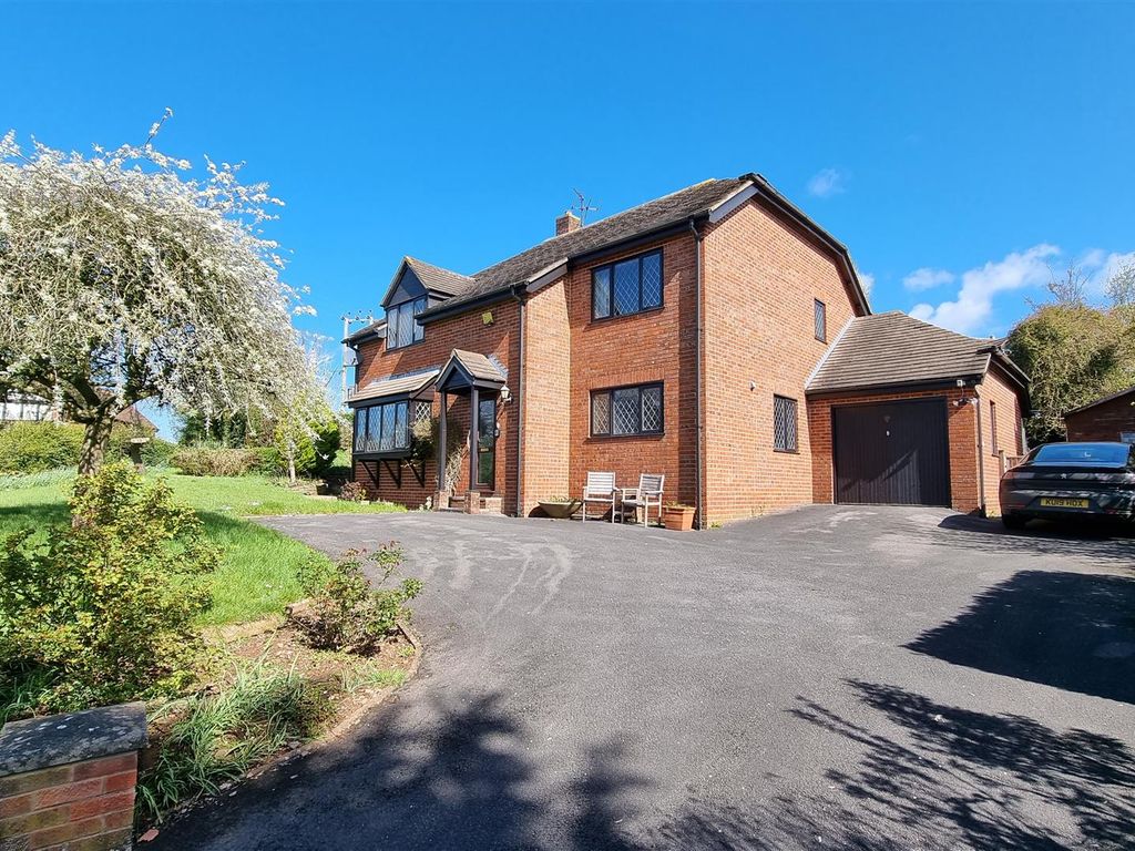 4 bed detached house for sale in Minsterworth, Gloucester GL2 Zoopla