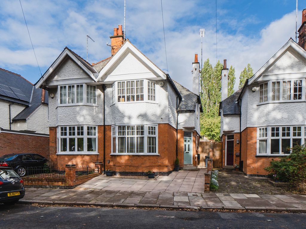 4 bed semidetached house for sale in Western Park Road, Leicester LE3