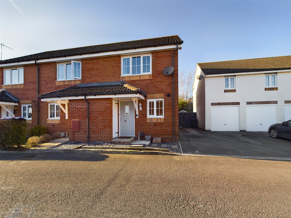2 bed end terrace house for sale in The Hempsted, Gloucester