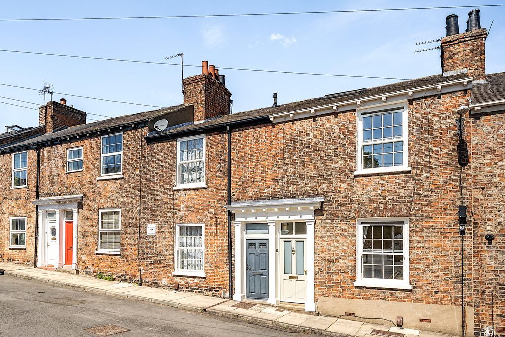 2 bed terraced house for sale in Buckingham Street, York YO1 Zoopla