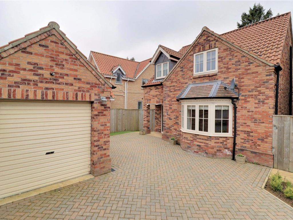 3 bed detached house to rent in Granary Court, Dale Road, Elloughton