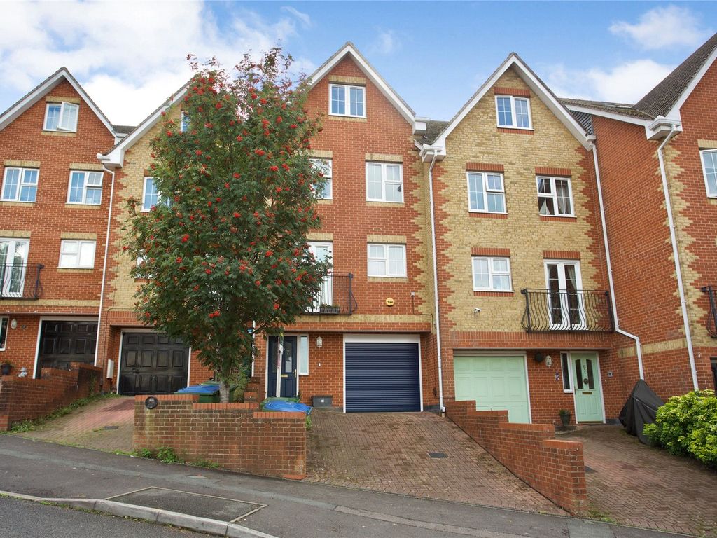 5 bed town house for sale in Gainsford Road, Southampton, Hampshire