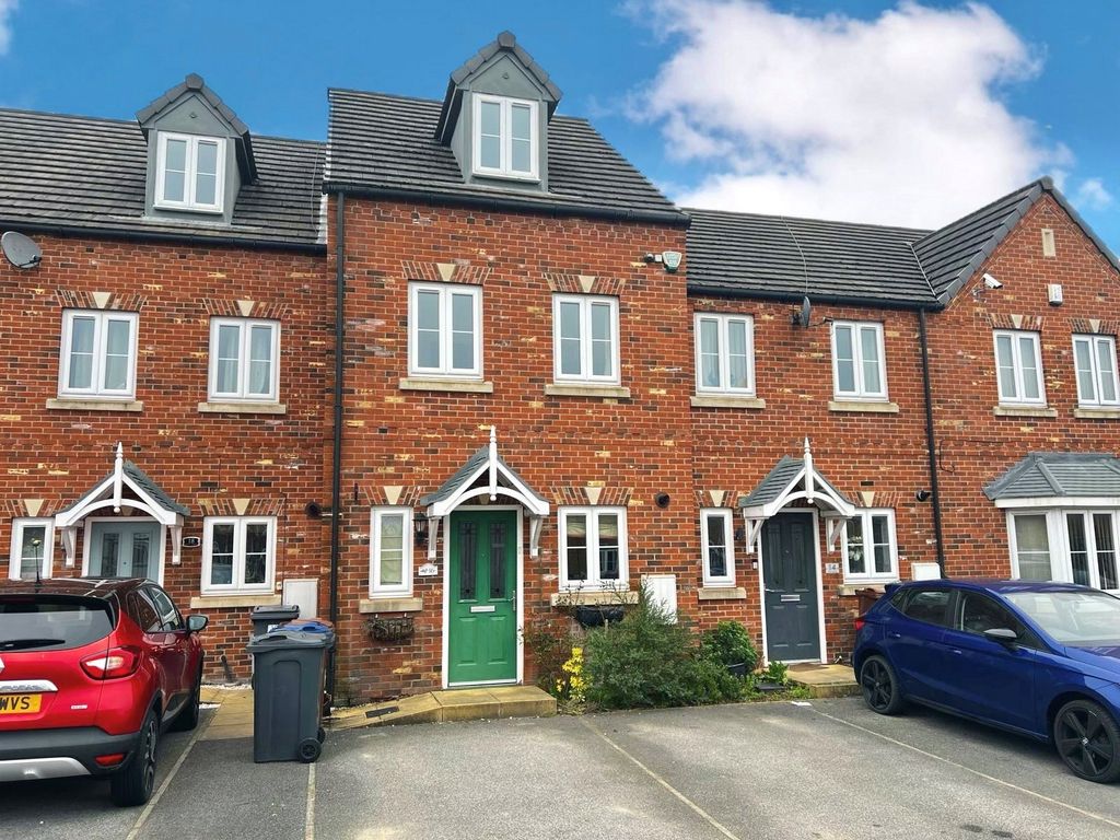 3 bed town house for sale in Kents Grove, Goldthorpe, Rotherham, South