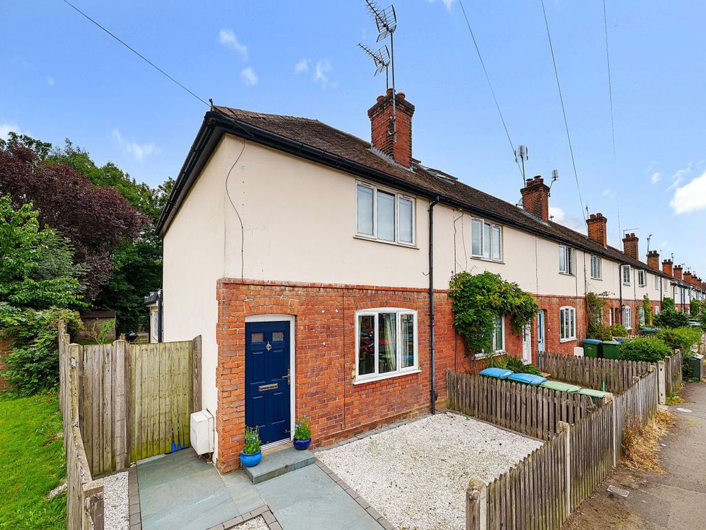 2 bed end terrace house for sale in Douglas Road, Esher, Surrey KT10