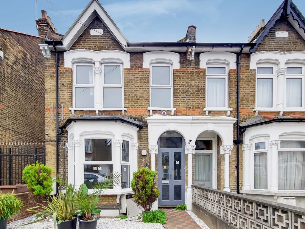 3 bed end terrace house for sale in Elmsdale Road, London E17 Zoopla