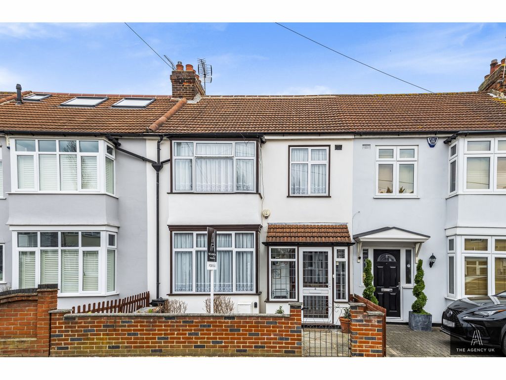 3 bed terraced house for sale in Pretoria Road, Romford RM7 Zoopla