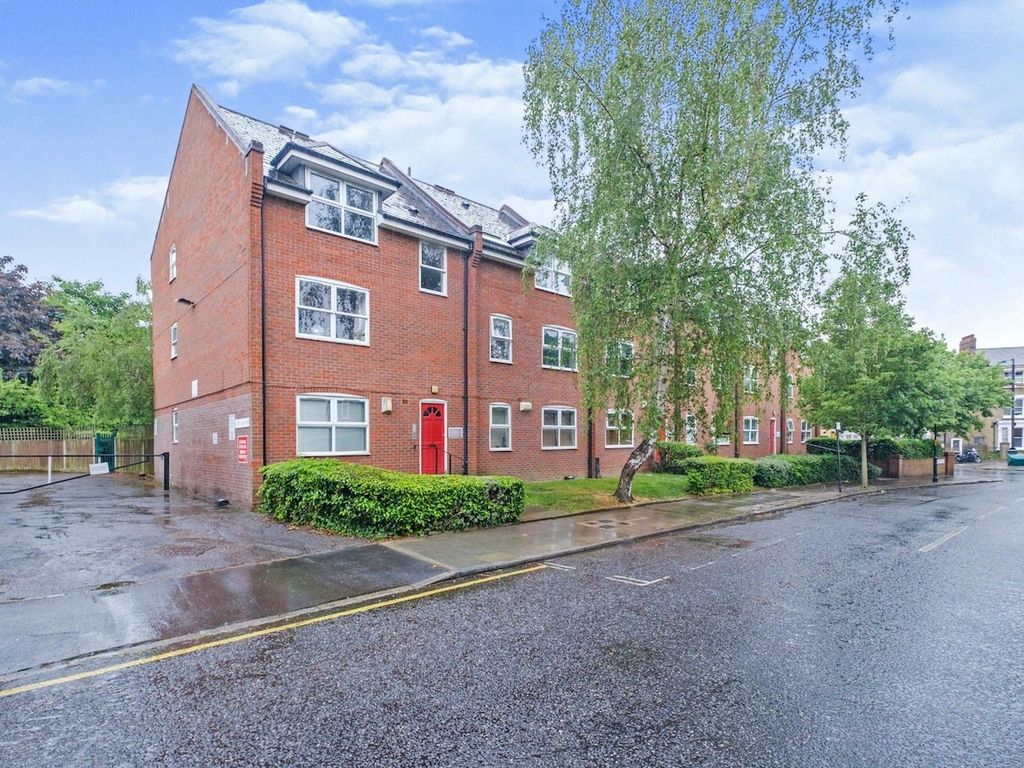 Mcdowall Road, London SE5  