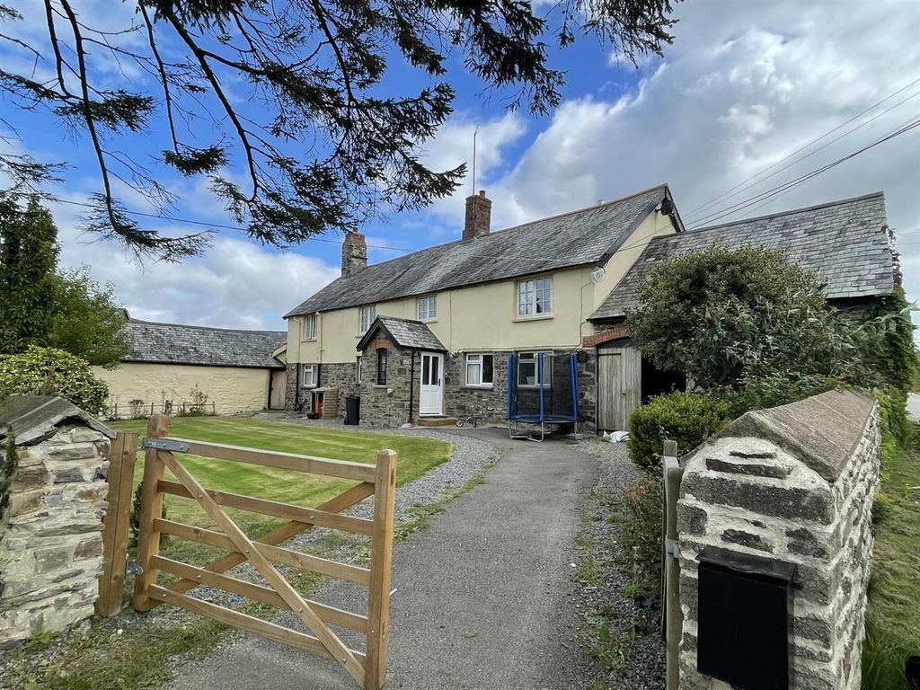 4 bed detached house for sale in South Molton EX36 Zoopla
