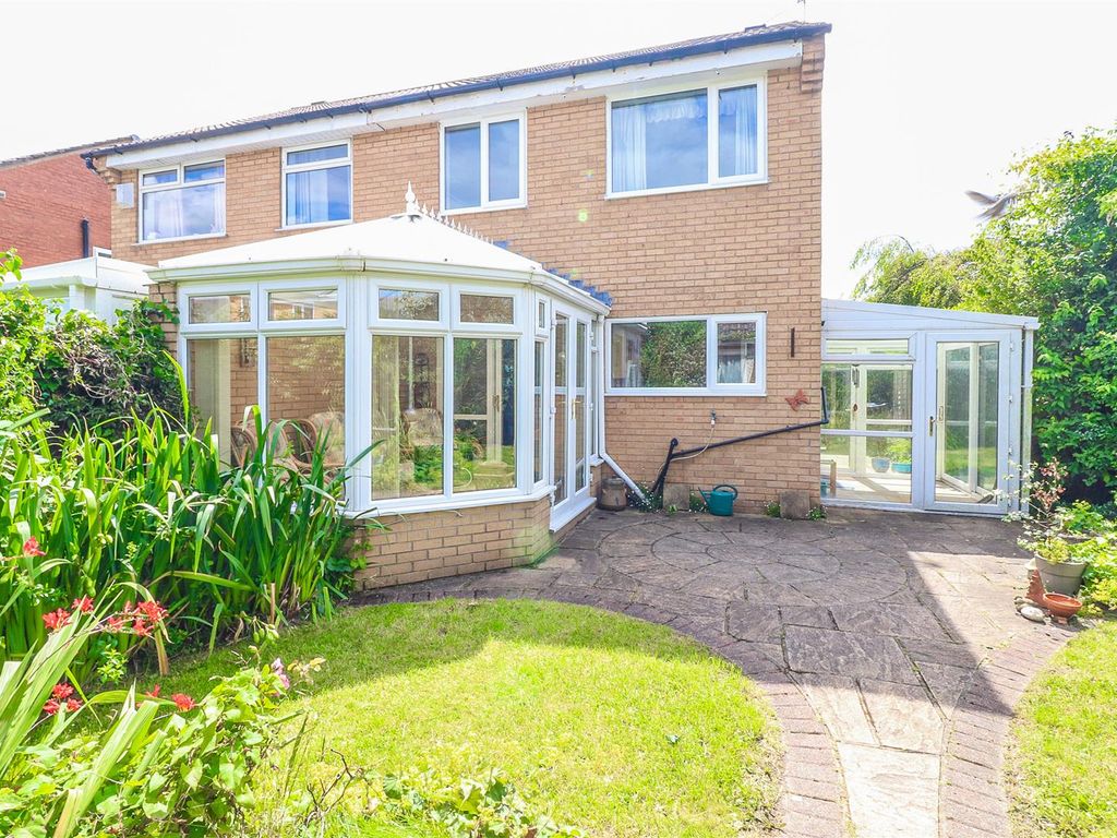 3 bed semidetached house for sale in Baytree Close, Southport PR9, £