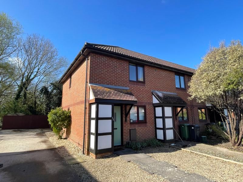 2 bed end terrace house for sale in Campion Hall Drive, Didcot OX11
