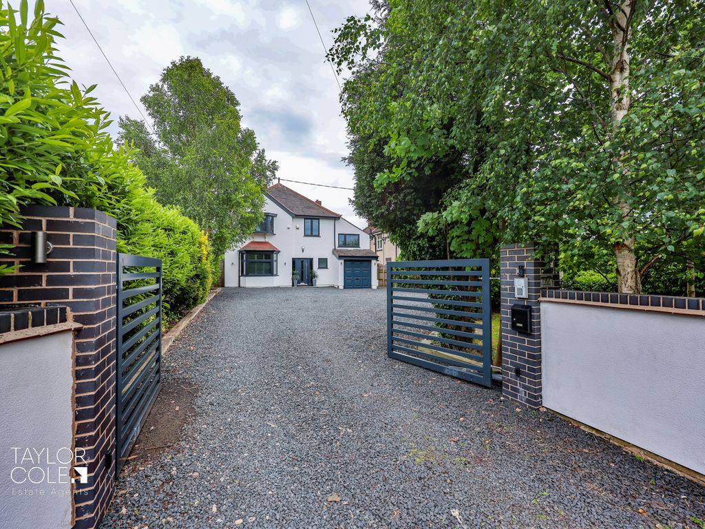 4 bed detached house for sale in Sutton Road, Mile Oak, Tamworth B78, £