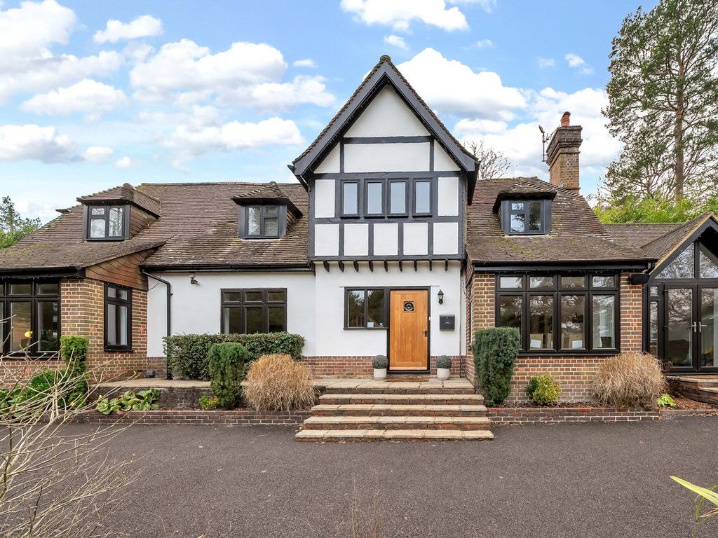 5 bed detached house for sale in Copse Lane, Southampton SO16, £