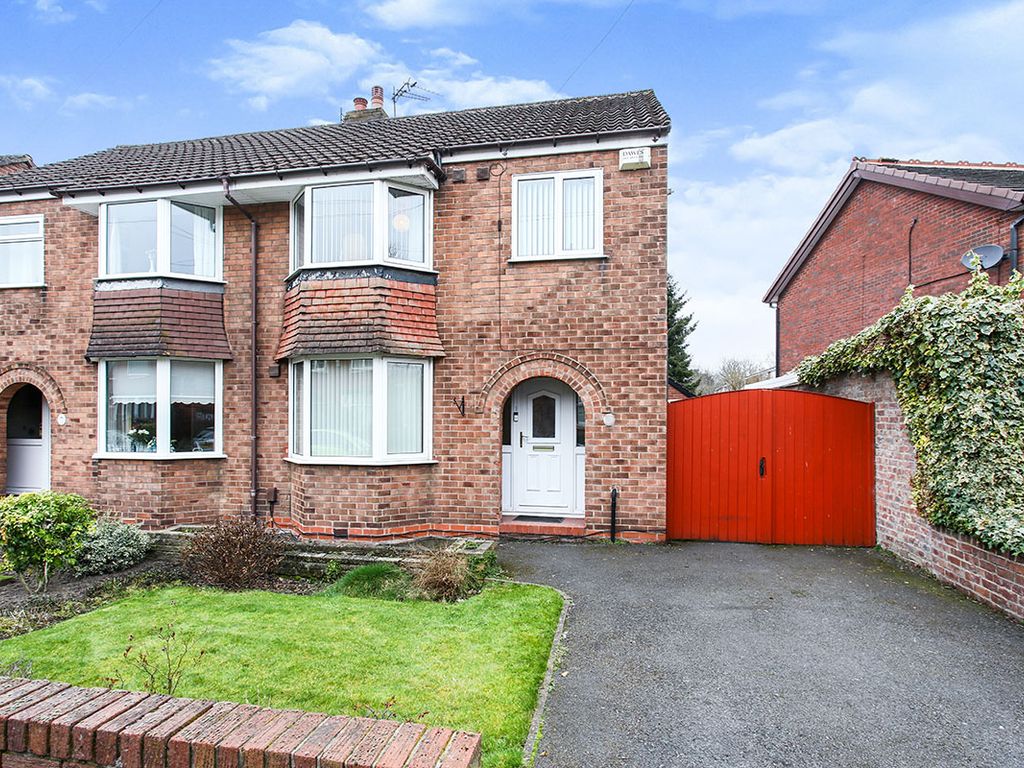 3 bed semidetached house for sale in Cuthbert Road, Cheadle, Greater