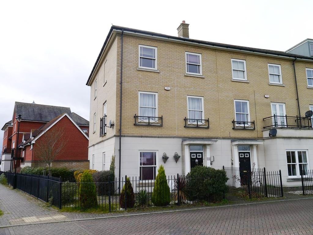4 bed town house to rent in Bonny Crescent, Ipswich, Suffolk IP3, £