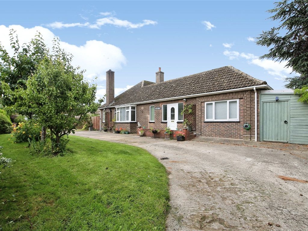 3 bed bungalow for sale in Mill Lane, Fosdyke, Boston, Lincolnshire PE20, £350,000 Zoopla