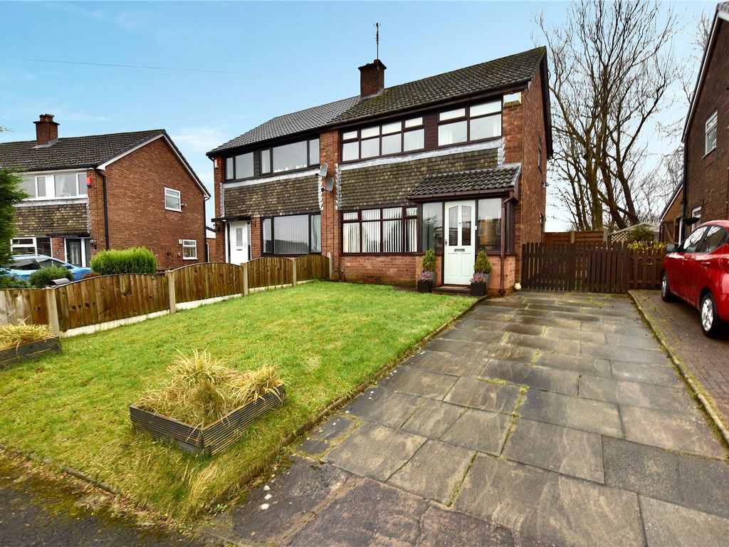 3 bed semidetached house for sale in Linkside Avenue, Royton, Oldham