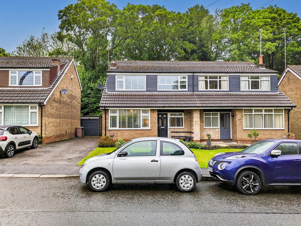 3 bed semidetached house for sale in Willow Road, NewtonLeWillows