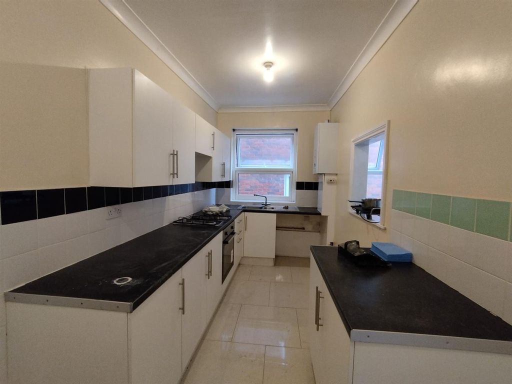 1 bed flat to rent in Beeches Road, Rowley Regis B65 Zoopla