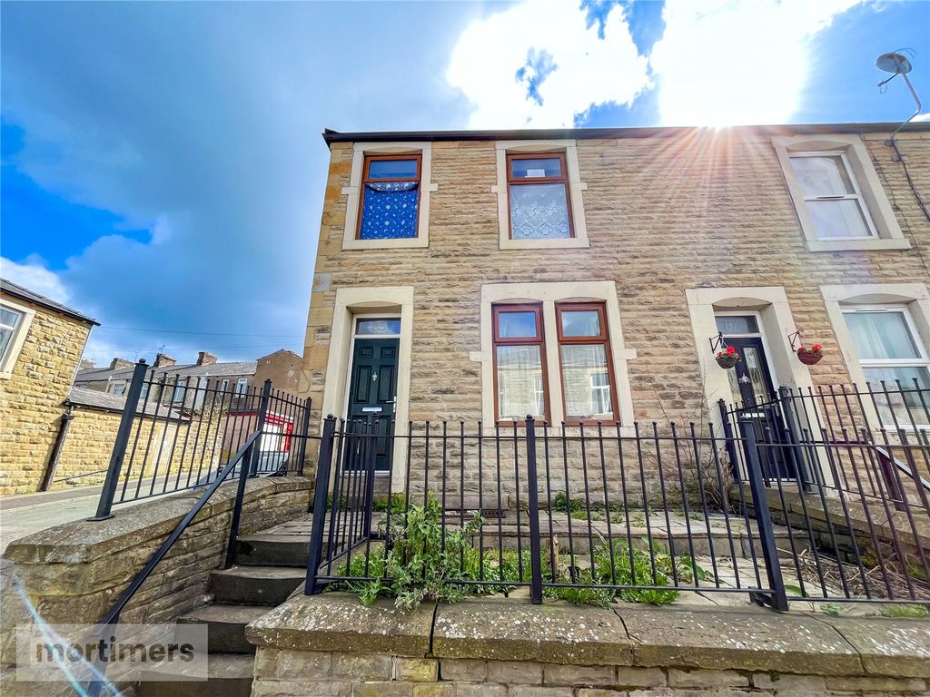 3 bed end terrace house for sale in Nuttall Street, Accrington, Lancashire BB5 Zoopla