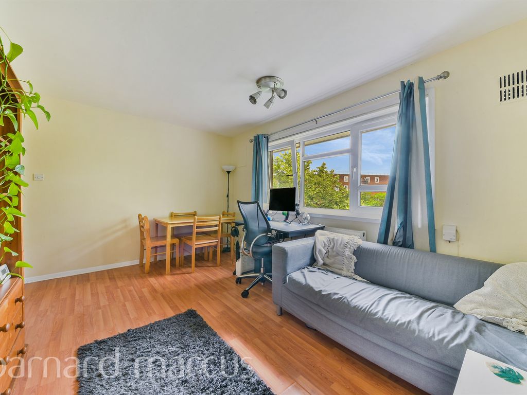 3 bed flat for sale in Clapham Road, London SW9 Zoopla