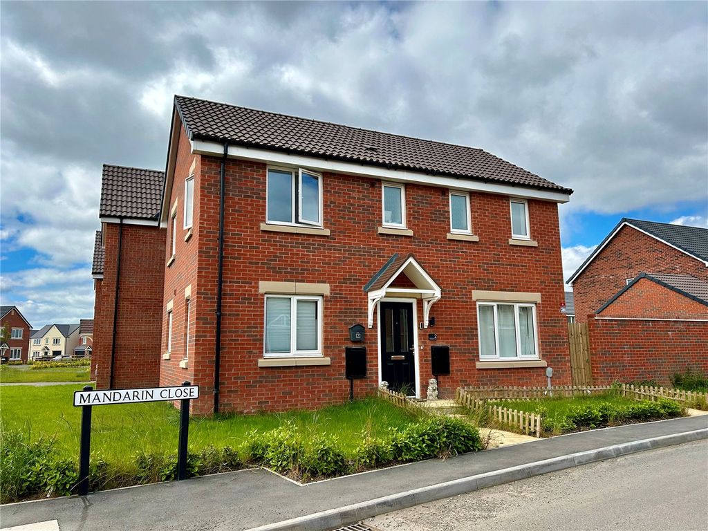 3 Bed Detached House For Sale In Mandarin Close Stoke Bardolph Burton