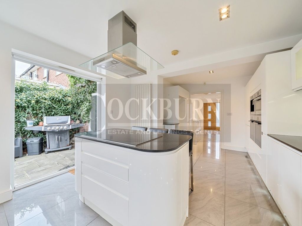 3 bed end terrace house for sale in Road, Mottingham SE9, £500,000 Zoopla