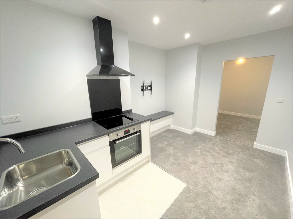 Studio to rent in Rolle Street, Exmouth EX8, £695 pcm Zoopla