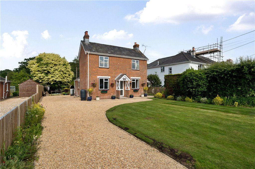 3 bed detached house for sale in Pollards Moor Road, Copythorne