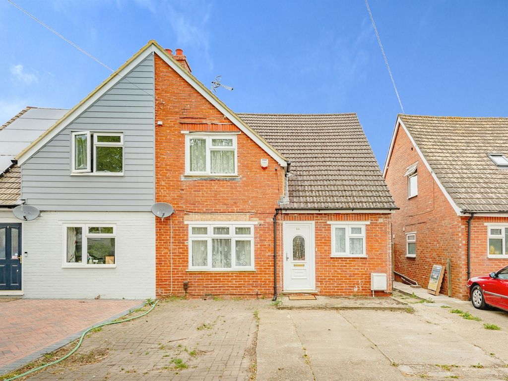 4 bed semidetached house for sale in Lee Street, Horley RH6 Zoopla