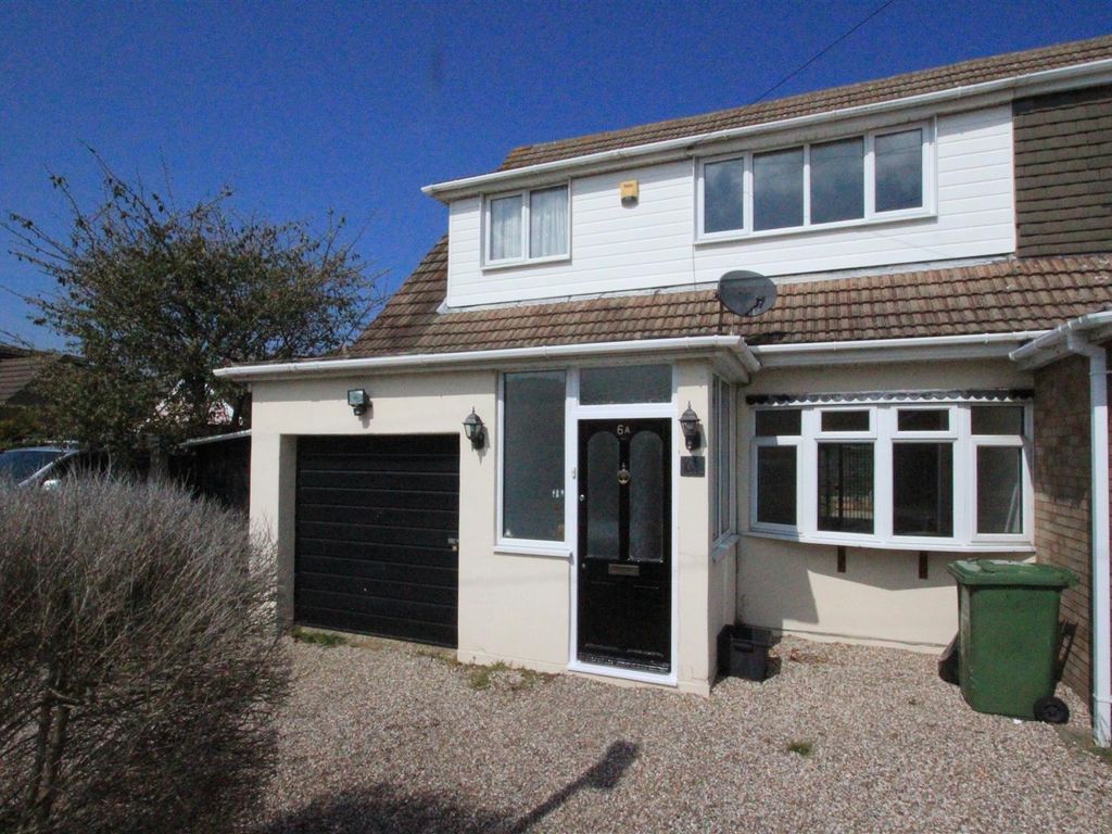 3 bed semidetached house to rent in Oakhurst Drive, Wickford SS12 Zoopla