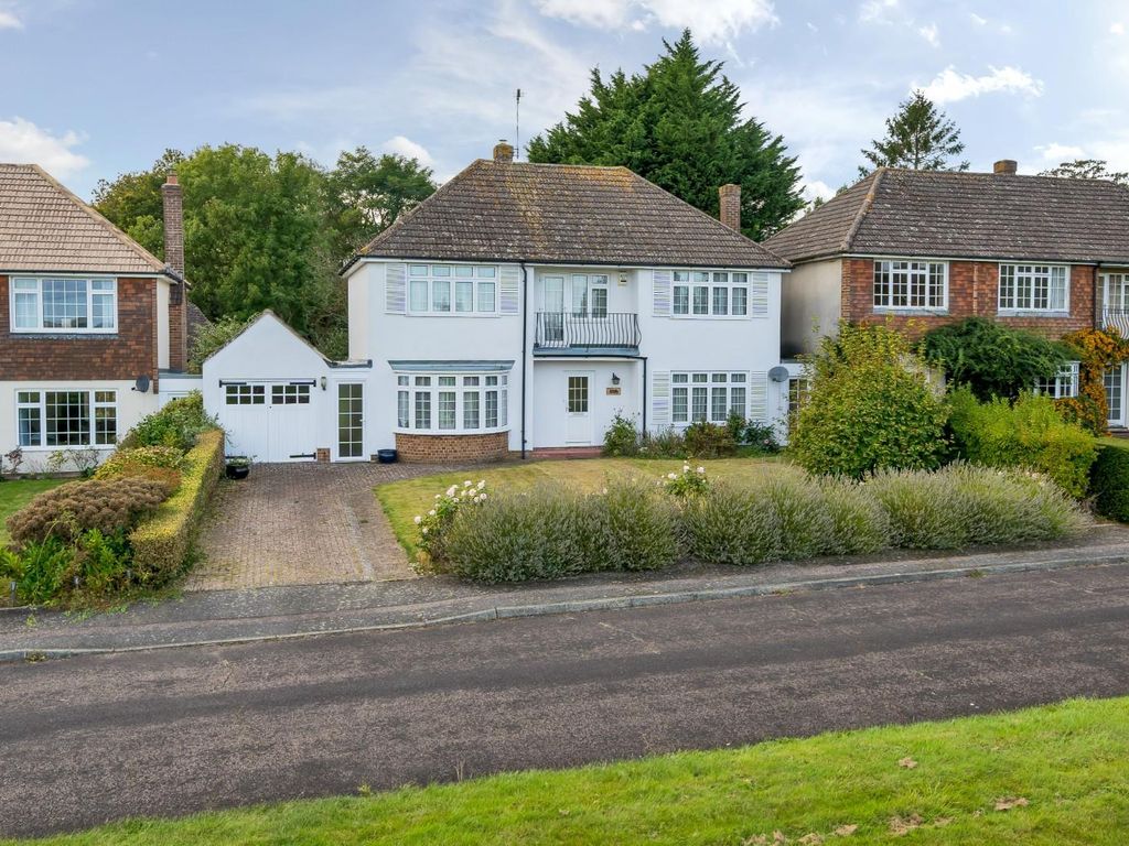 4 bed detached house for sale in Faversham Road, Boughton Lees, Ashford