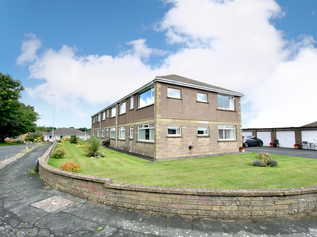 2 bed flat for sale in Hatfield Court, Morecambe LA4 Zoopla