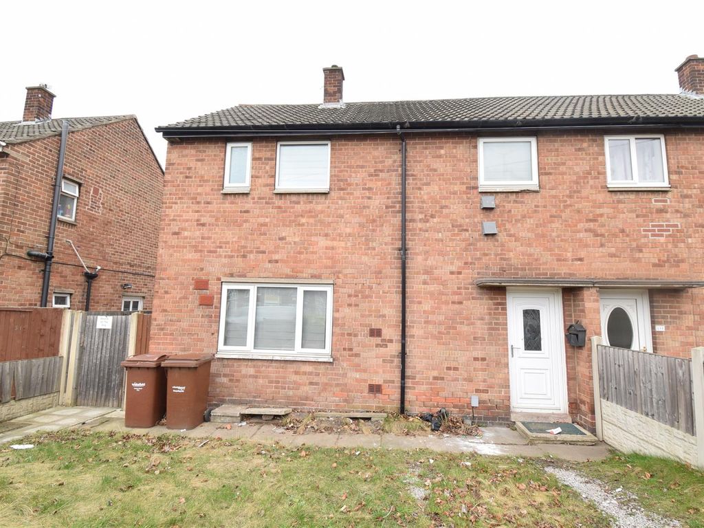 3 bed semidetached house to rent in Stanley Road, Wakefield WF1, £900
