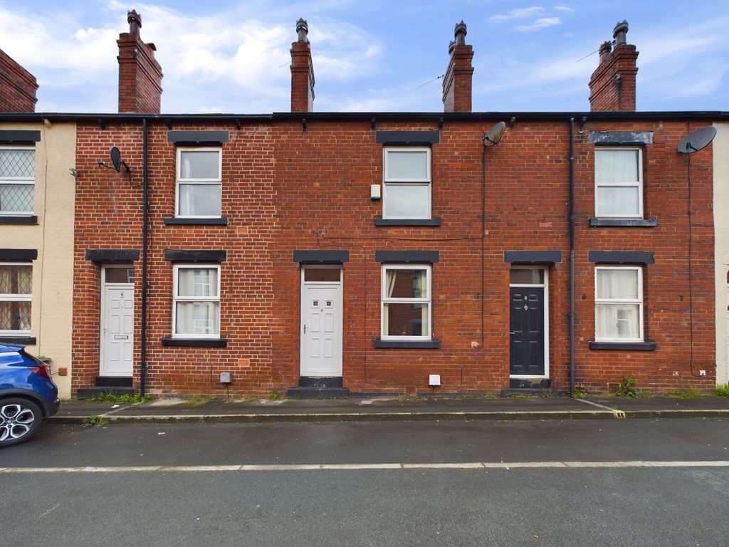 2 bed terraced house for sale in Woodland Crescent, Rothwell, Leeds