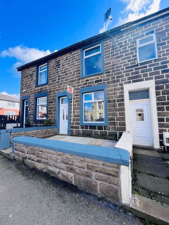 2 bed terraced house to rent in Pine Street, Haslingden, Rossendale BB4