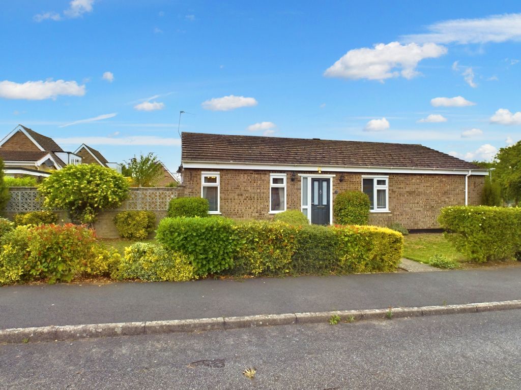 3 bed detached bungalow for sale in Highlands, Thetford, Norfolk IP24