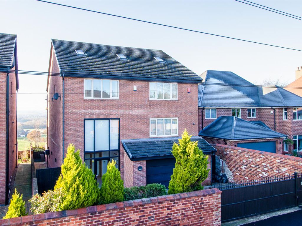 6 bed detached house for sale in Manygates Lane, Sandal, Wakefield WF2