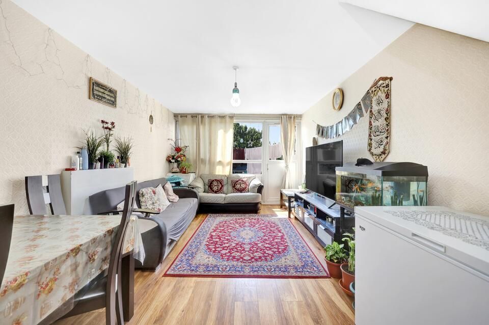 2 bed flat for sale in Burdett Road, London E14 Zoopla