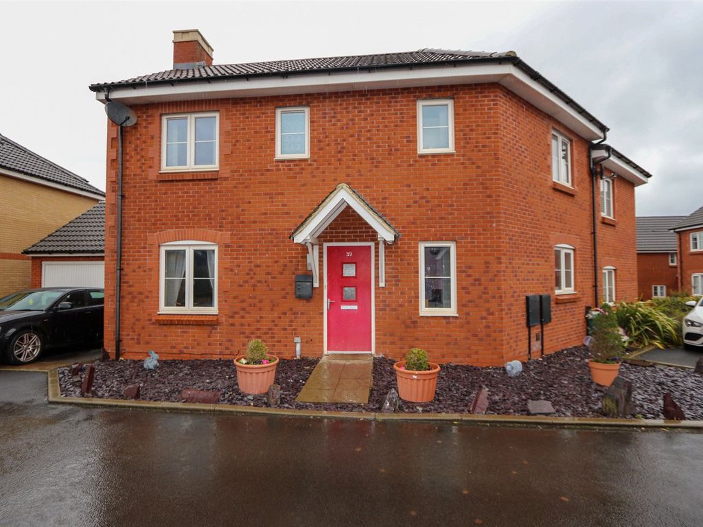 4 bed semidetached house for sale in Sorrel Place, Stoke Gifford